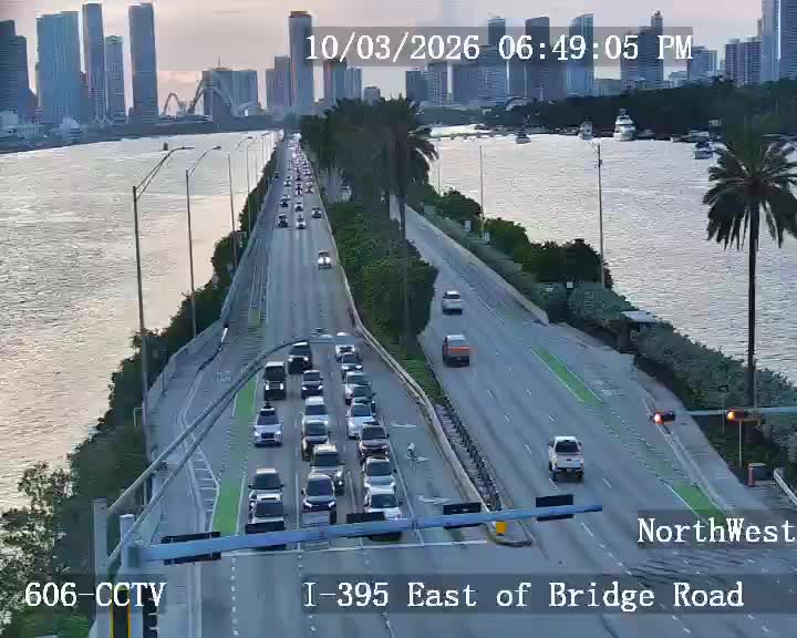Live traffic camera: MacArthur Causeway
